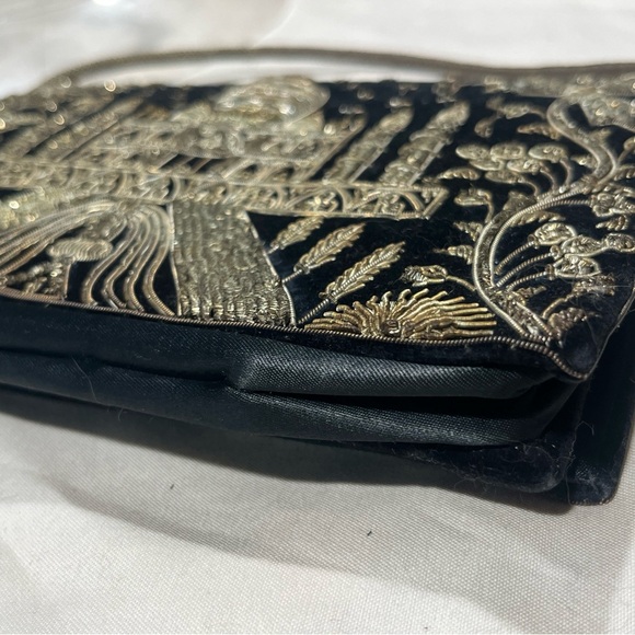 Vintage Black Velvet Evening Clutch With Double Beaded Raised Scenic Taj Mahal - Picture 12 of 16